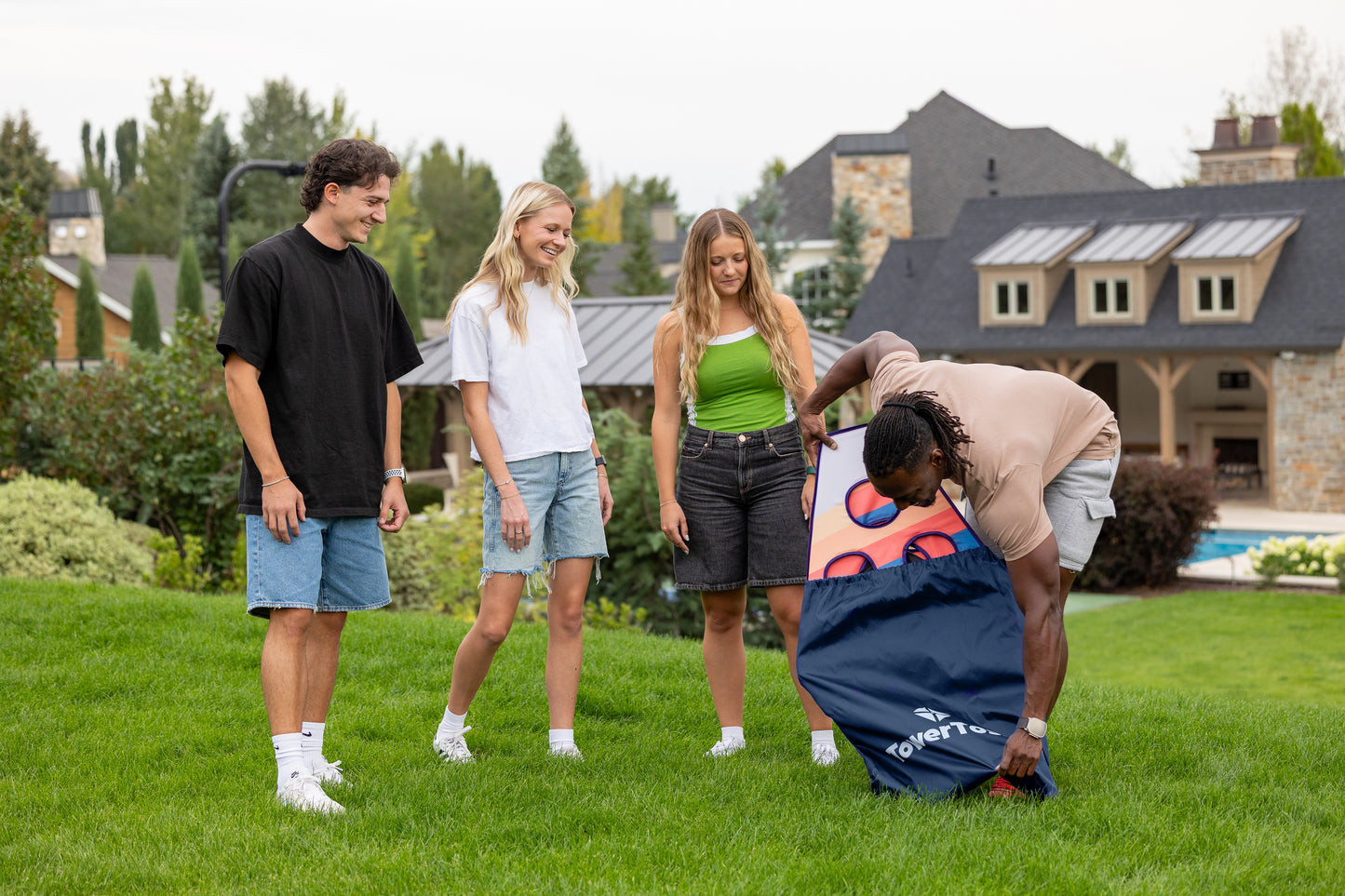 TowerToss — 360° Cornhole Garden Game